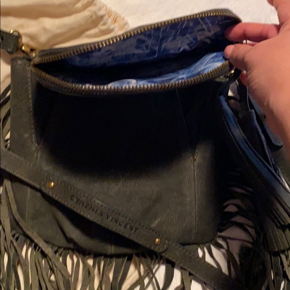 New Cynthia Vicent leather boho fringe crossbody - Picture 3 of 9